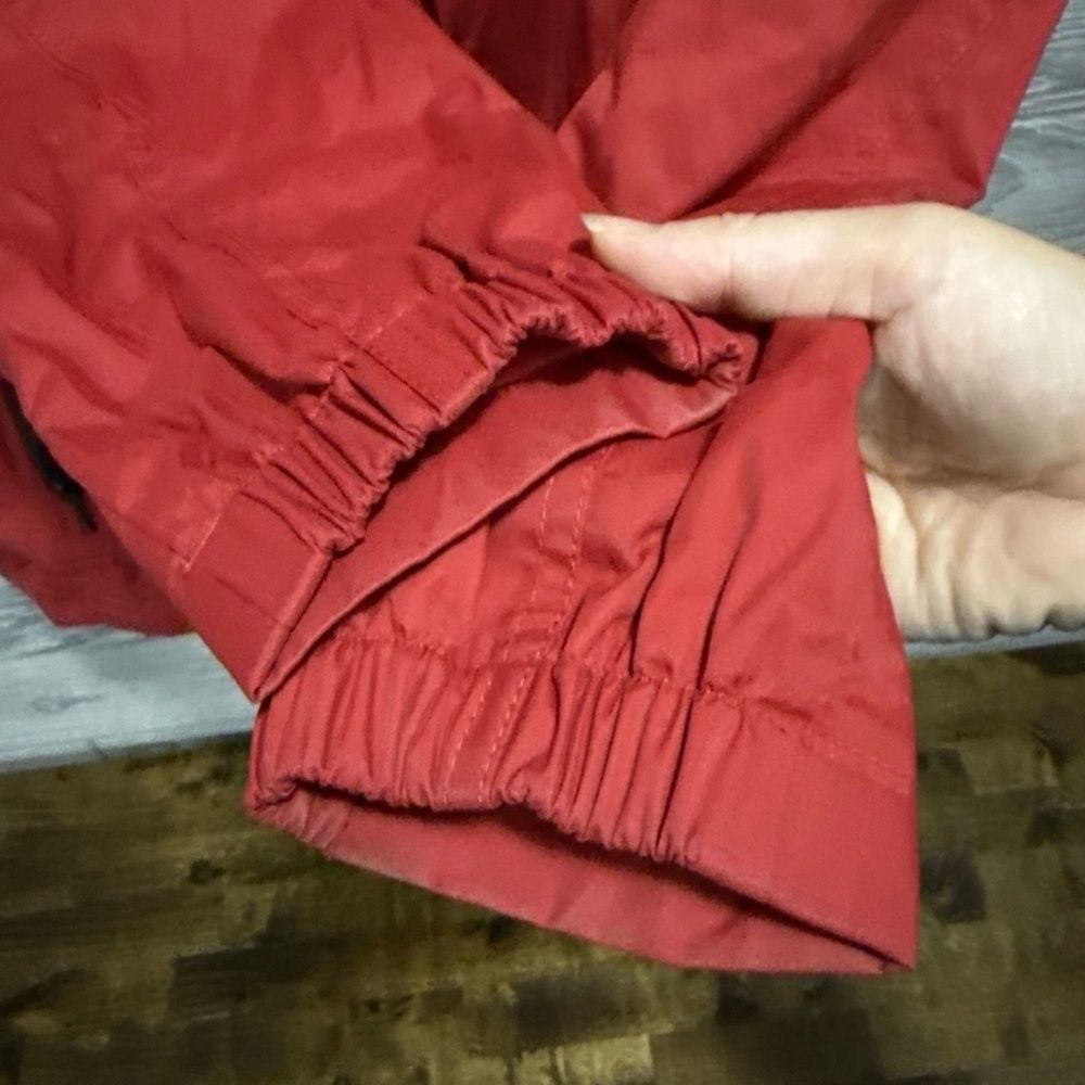 Eddie Bauer Red Hooded Windbreaker Jacket Womens XL WeatherEdge Nylon Zip - Picture 6 of 9